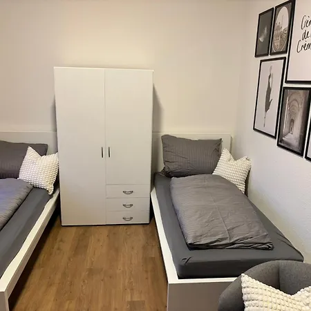 Boardinghouse Im Zentrum Der Stadt * Plauen